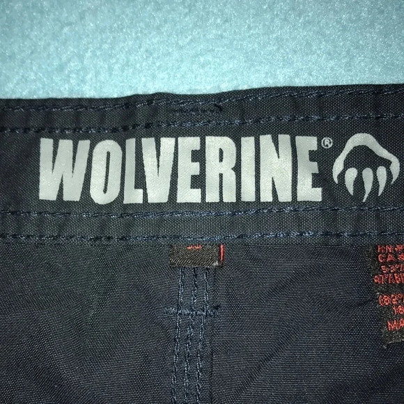 WOLVERINE utility cargo dark blue soft shorts waist 38 - Picture 3 of 5